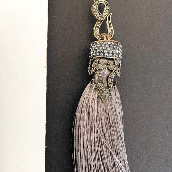 Long shiny gray silk tassel pendant with beautiful rhinestoned metal cap & chain - Picture 12 of 15